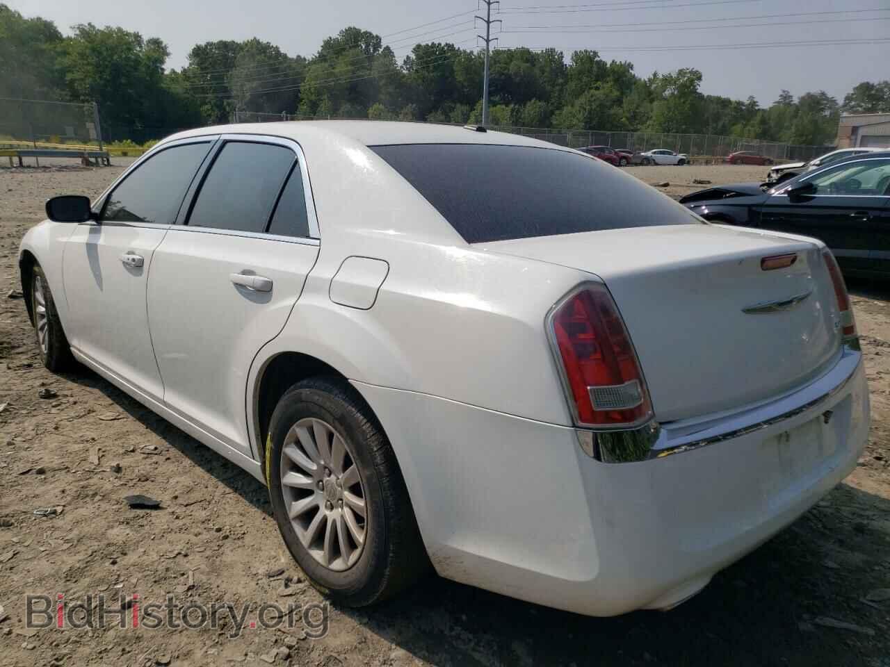 2014 CHRYSLER 300 - VIN: 2C3CCAAG7EH275846 - Фото 2