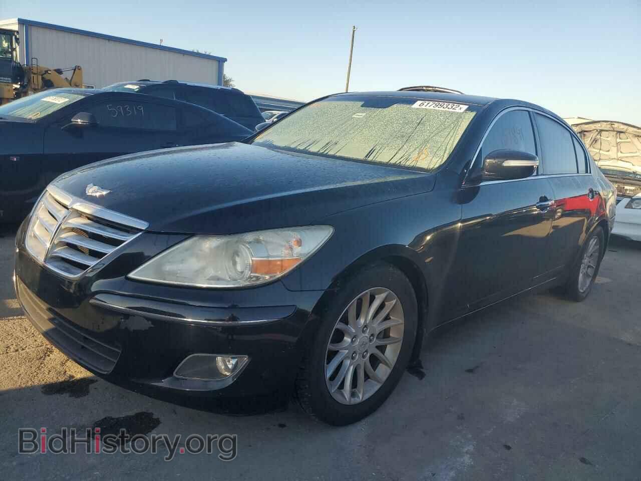 2011 HYUNDAI GENESIS - VIN: KMHGC4DE8BU113351 - Фото 2