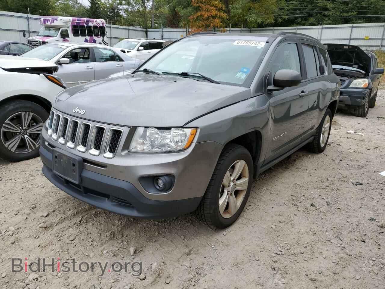 2011 JEEP COMPASS - VIN: 1J4NF1FB7BD201872 - Photo 2