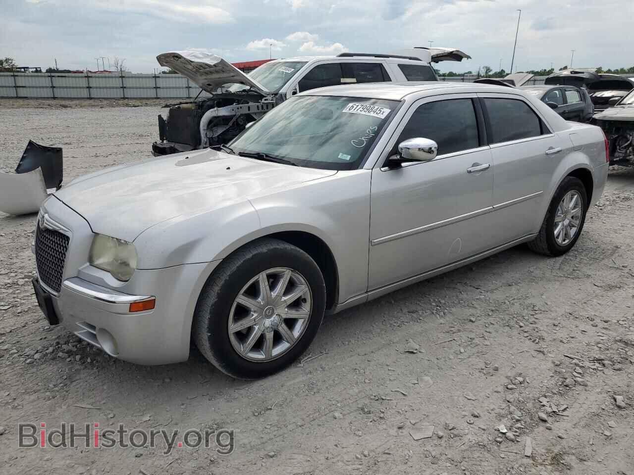 Photo 2C3CA3CV2AH110732 - CHRYSLER 300 2010