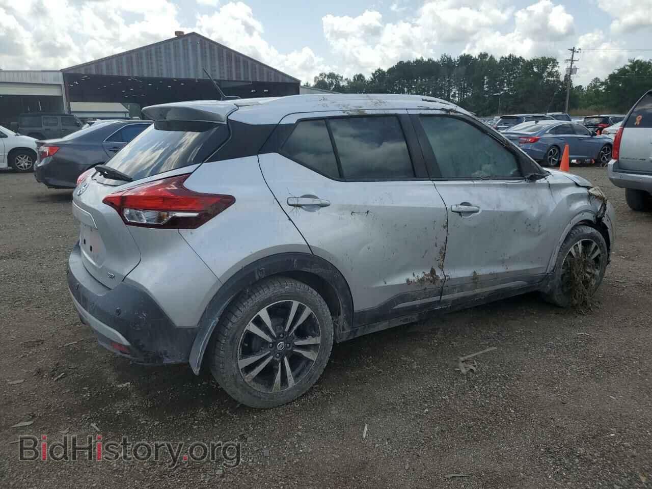 2020 NISSAN KICKS - VIN: 3N1CP5DV3LL551948 - Фото 3