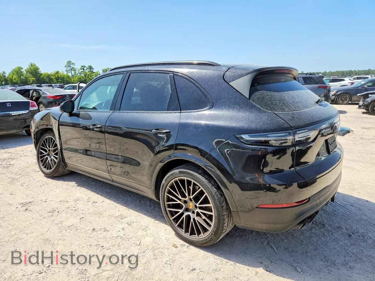2020 PORSCHE CAYENNE - VIN: WP1AA2AY3LDA09031 - Photo 2