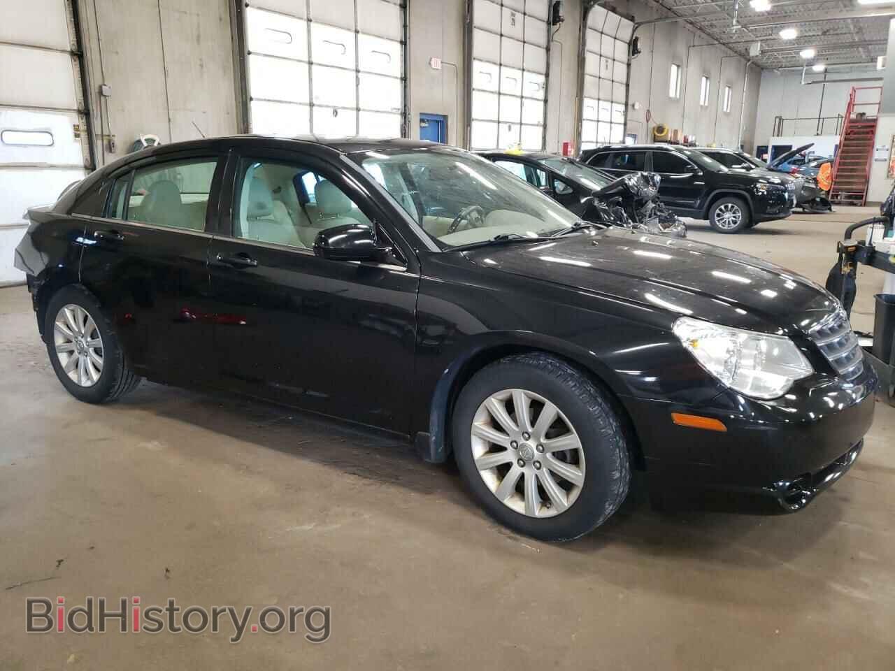 2010 CHRYSLER SEBRING - VIN: 1C3CC5FB6AN211674 - Фото 4