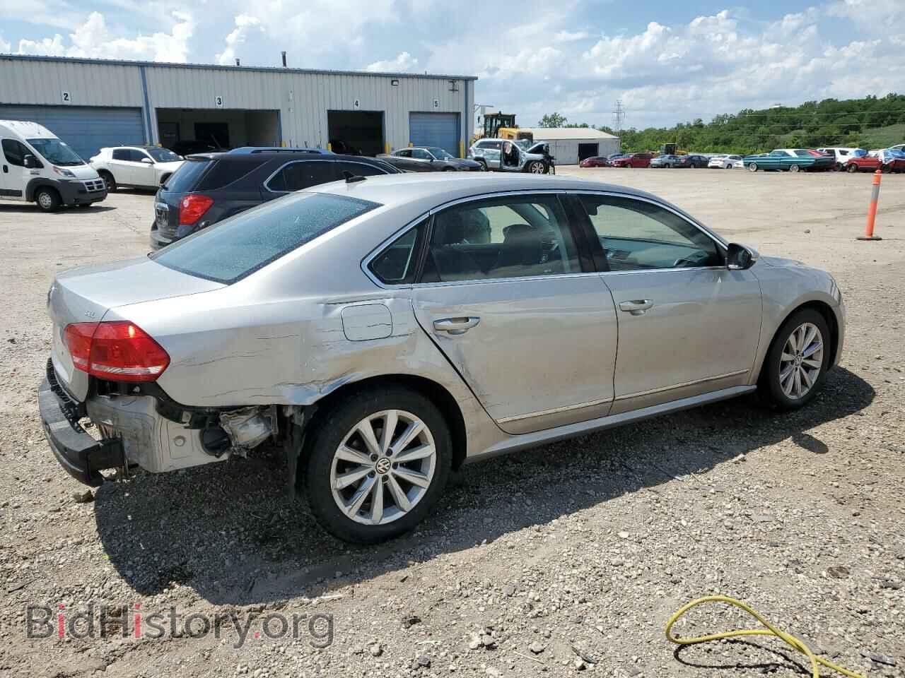 2012 VOLKSWAGEN PASSAT - VIN: 1VWCP7A32CC063529 - Фото 3