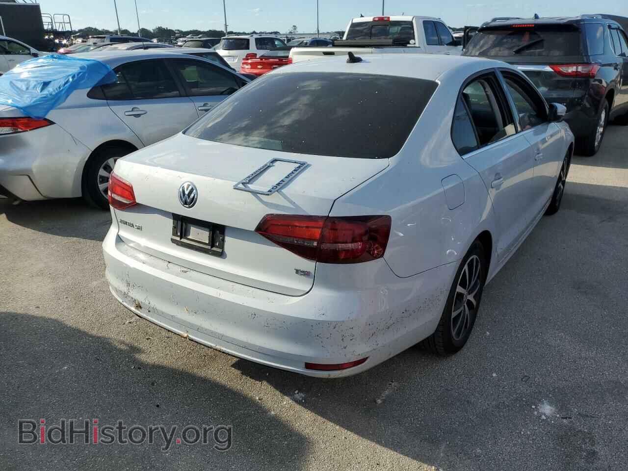 2017 VOLKSWAGEN JETTA - VIN: 3VWDB7AJ4HM273590 - Фото 4