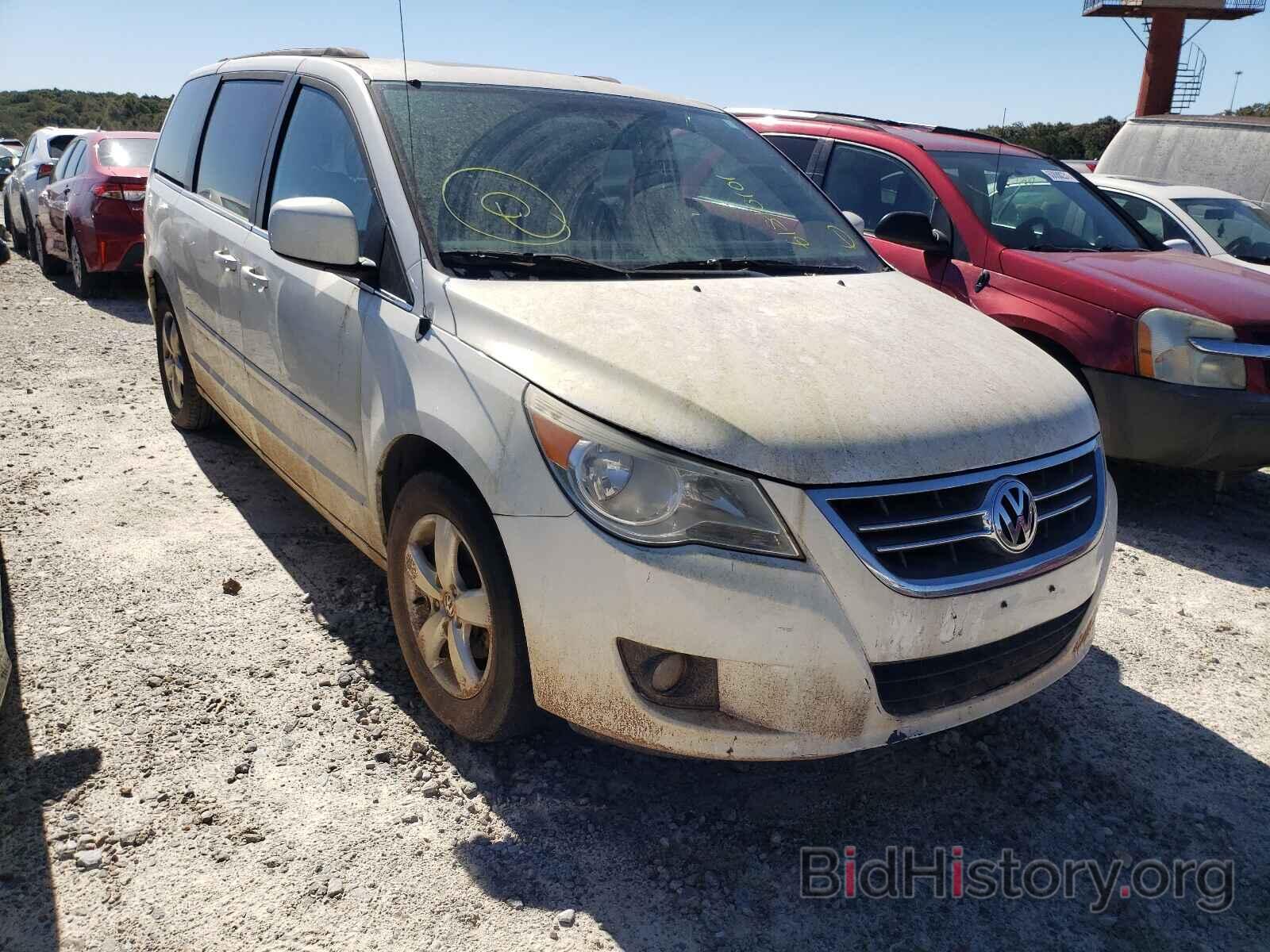 Фотография 2V4RW5DG1BR691841 - VOLKSWAGEN ROUTAN 2011