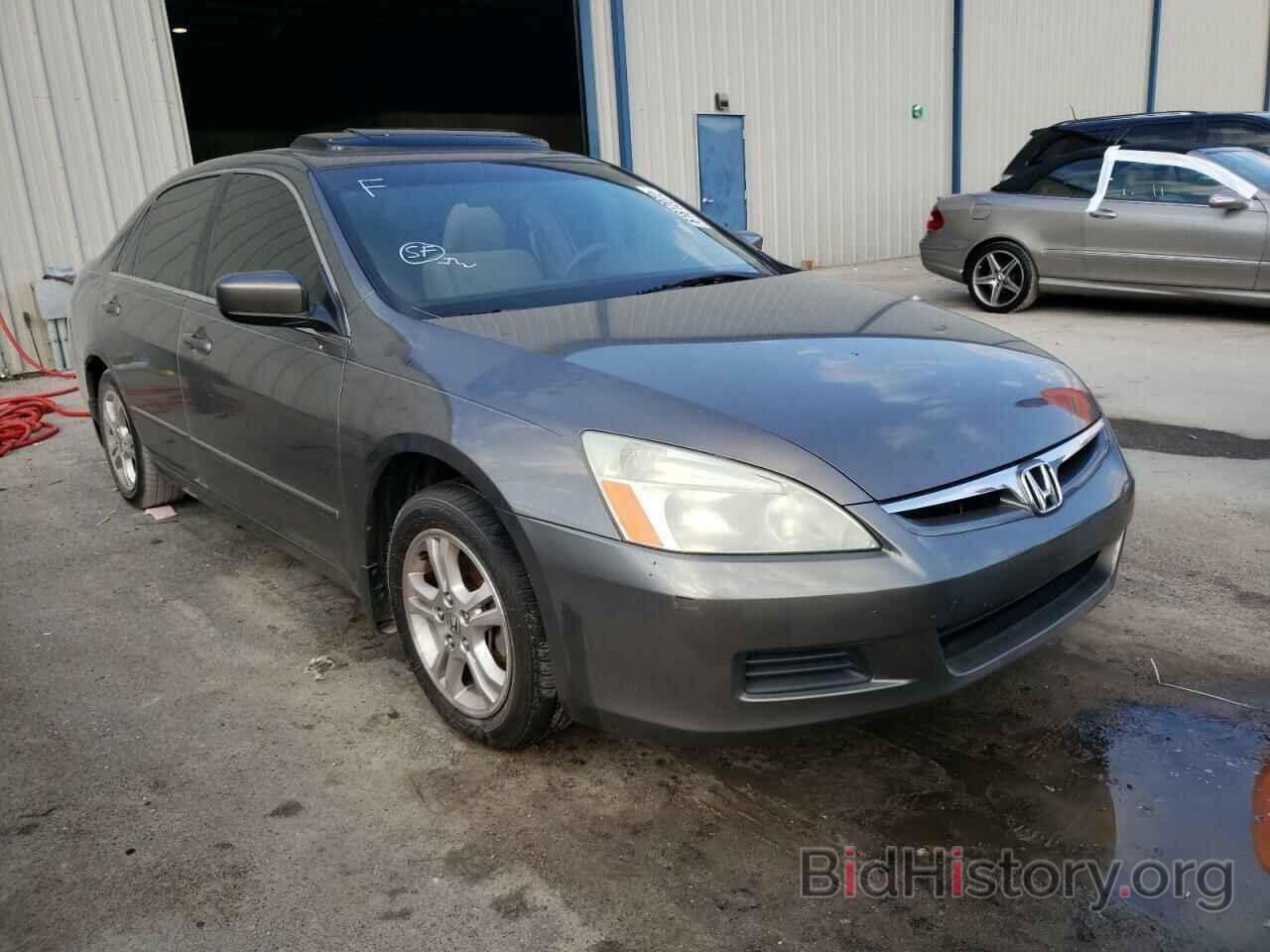 Photo 1HGCM567X6A167649 - HONDA ACCORD 2006