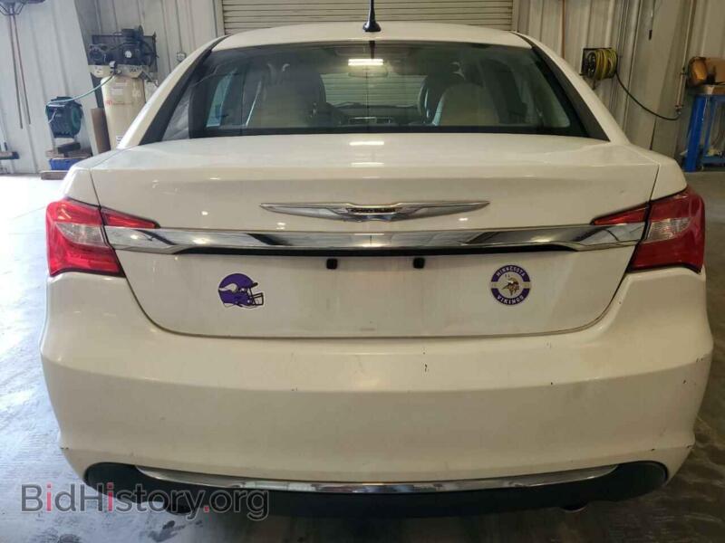 2013 Chrysler 200 (VIN 1C3CCBCG0DN603262) — photo 6 of 12