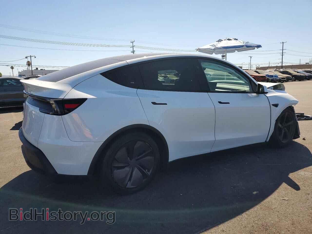 2026 TESLA MODEL Y - VIN: 7SAYGDED8TF384863 - Photo 3