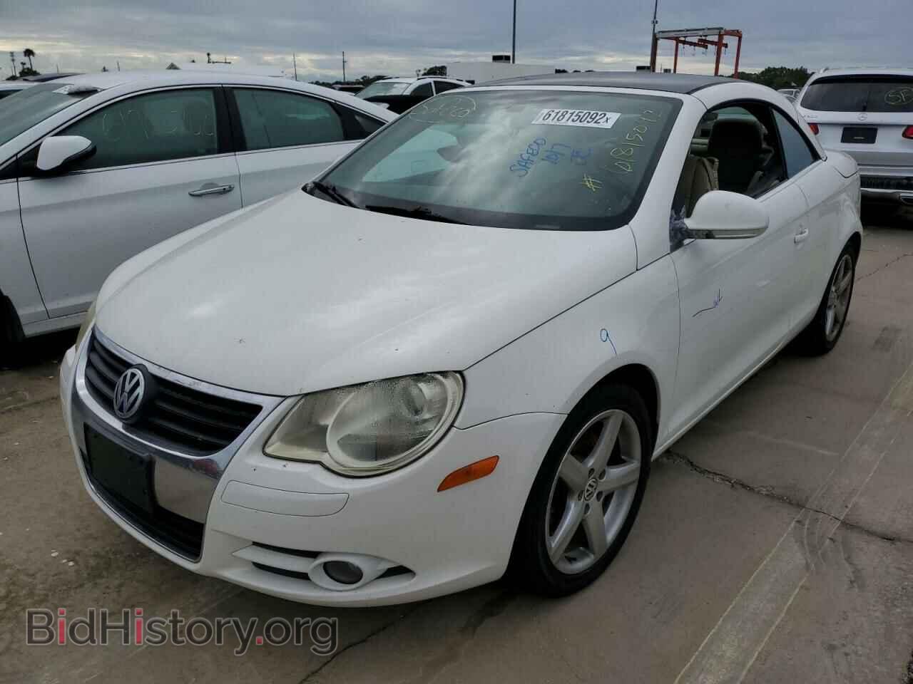 2007 VOLKSWAGEN EOS - VIN: WVWDA71F27V002114 - Фото 2