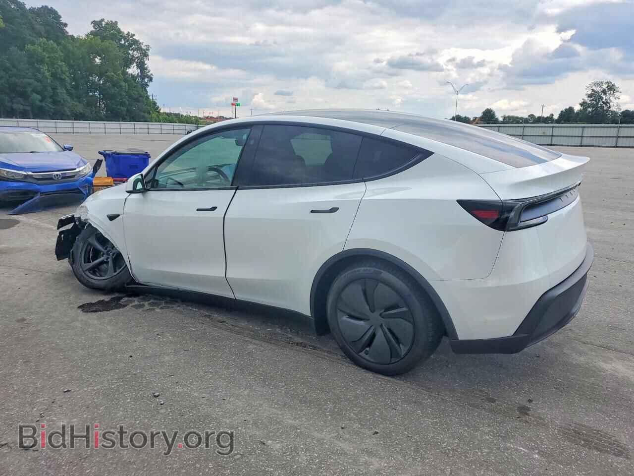 2026 TESLA MODEL Y - VIN: 7SAYGDEE2TA714969 - Photo 4