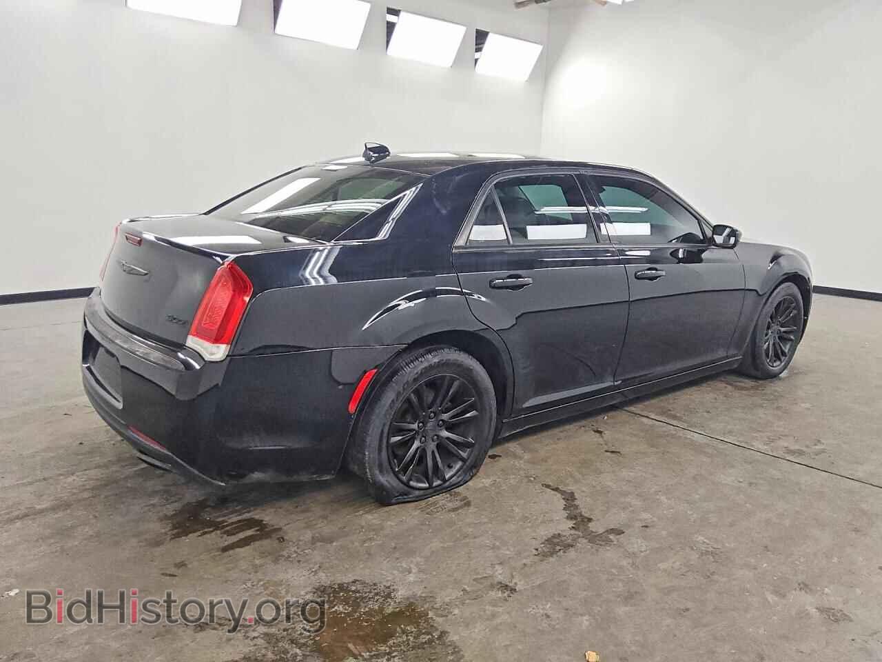 2017 CHRYSLER 300 - VIN: 2C3CCAAG4HH588129 - Photo 3