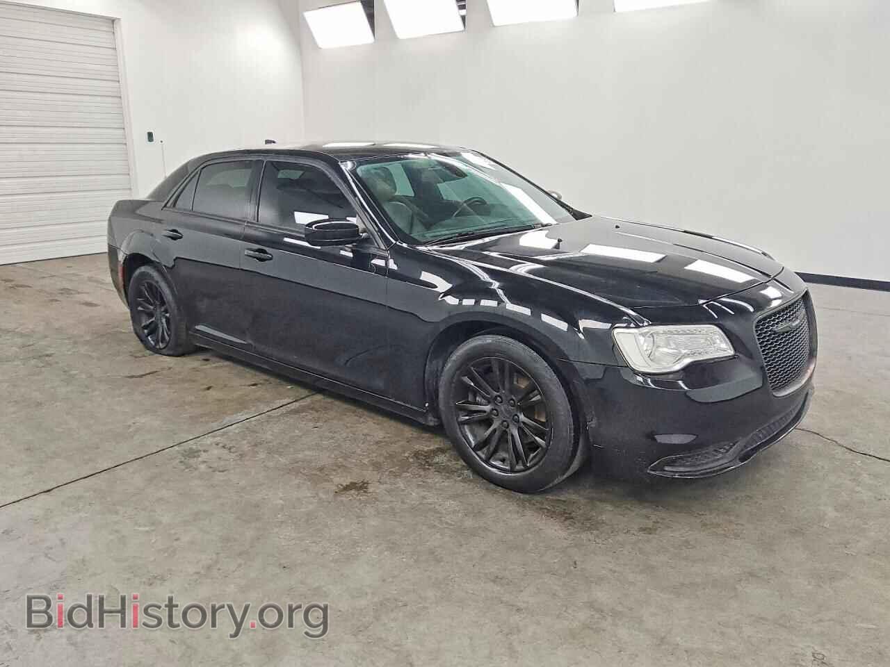 2017 CHRYSLER 300 - VIN: 2C3CCAAG4HH588129 - Photo 4
