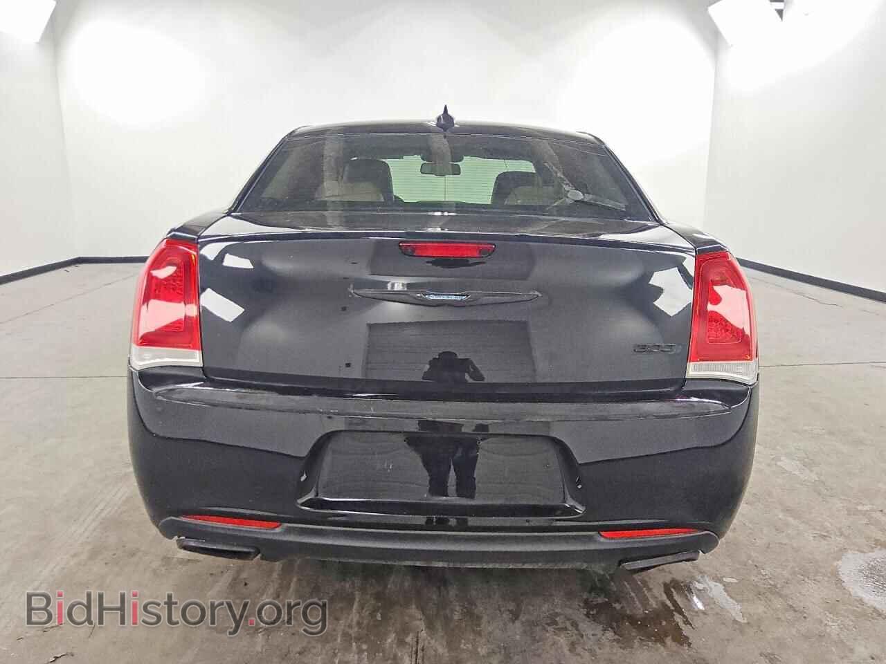 2017 CHRYSLER 300 - VIN: 2C3CCAAG4HH588129 - Photo 6