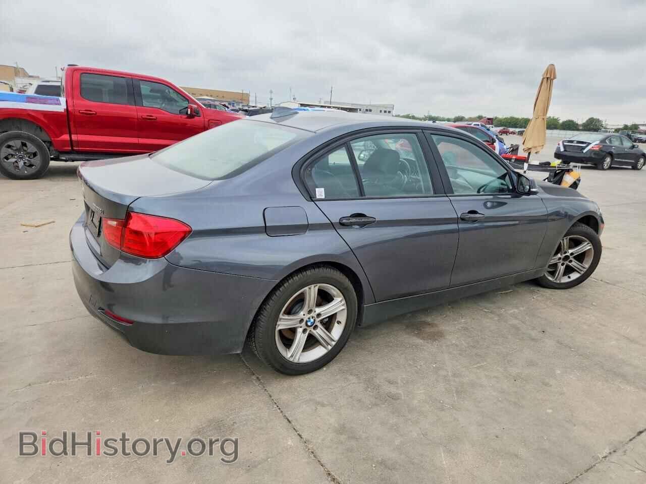 2013 BMW 3 SERIES - VIN: WBA3B3C52DJ976388 - Фото 3