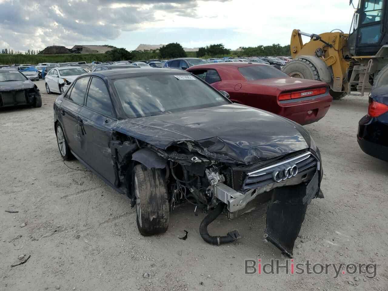 Photo WAUKMAF42HN050780 - AUDI A4 2017