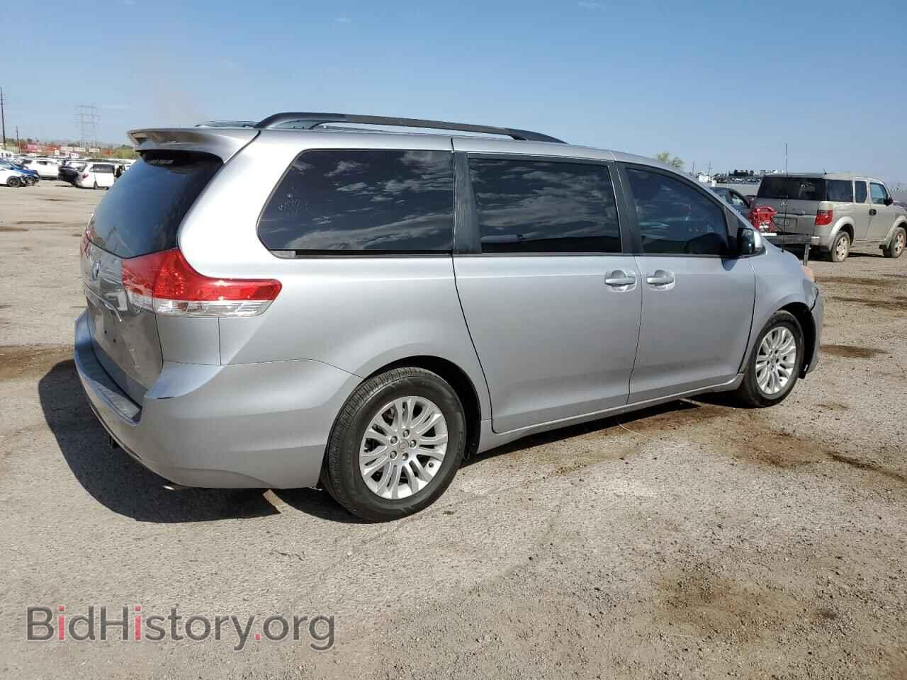 2012 TOYOTA All Models - VIN: 5TDYK3DC4CS259028 - Фото 3