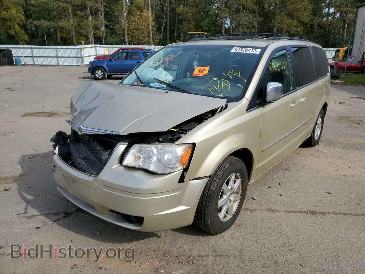 2010 CHRYSLER MINIVAN - VIN: 2A4RR8D1XAR374535 - Photo 2