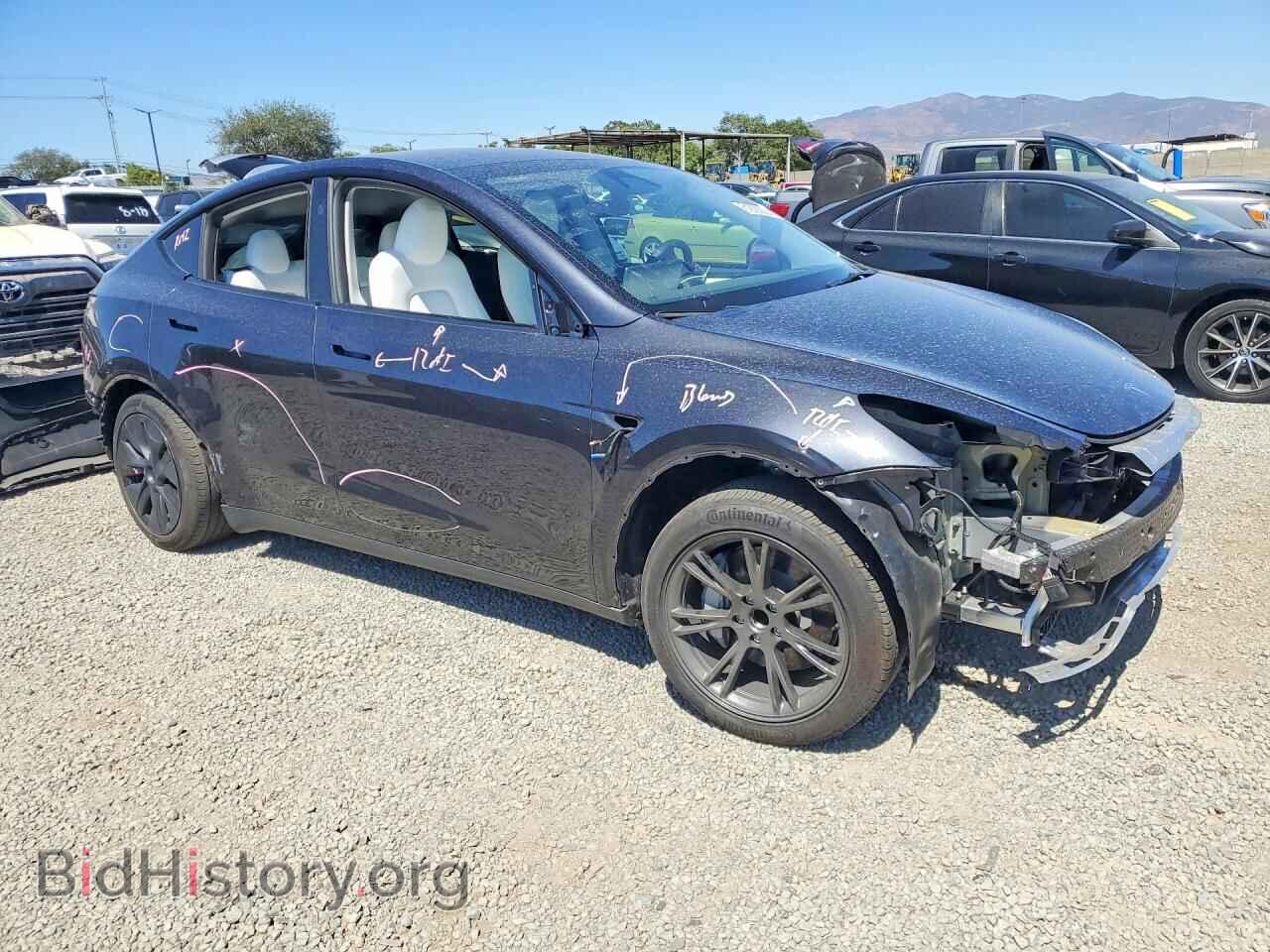 2024 TESLA MODEL Y - VIN: 7SAYGDED2RF121910 - Photo 4