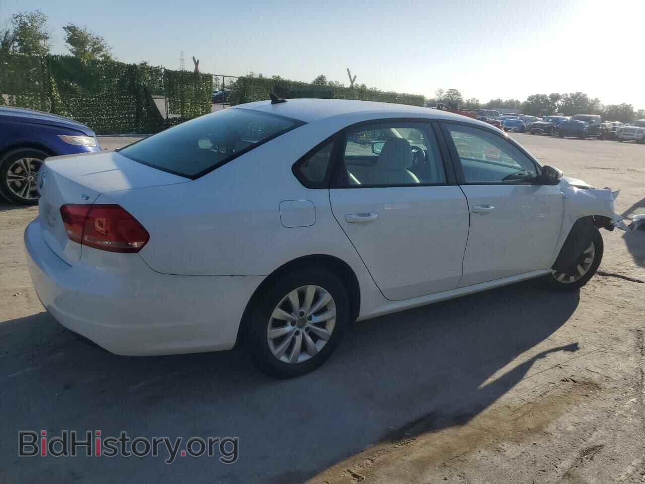 2015 VOLKSWAGEN PASSAT - VIN: 1VWAT7A32FC061013 - Фото 3