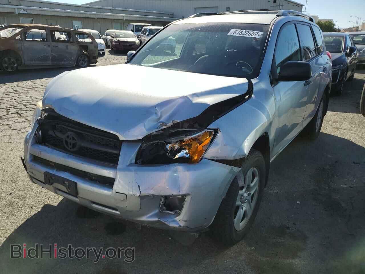 2011 TOYOTA RAV4 - VIN: 2T3BF4DV5BW152522 - Фото 2
