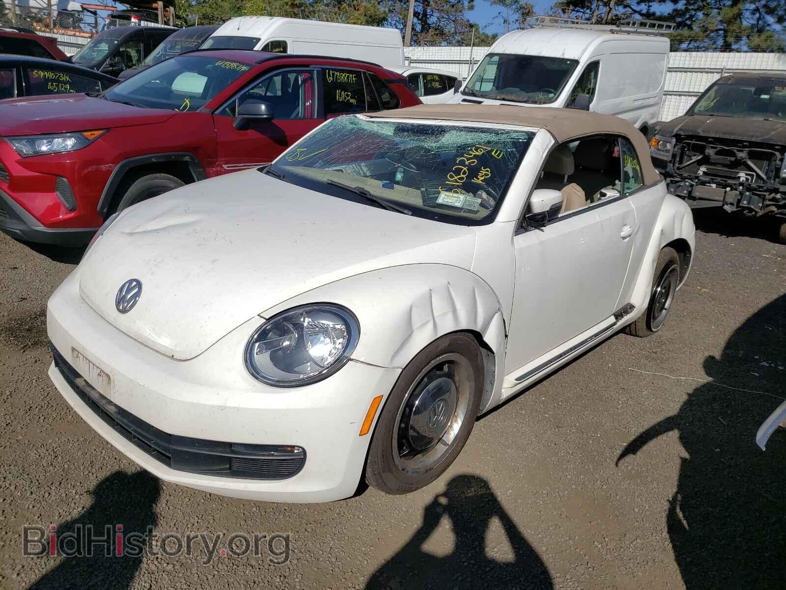 2013 VOLKSWAGEN BEETLE - VIN: 3VW5P7AT9DM810648 - Фото 2