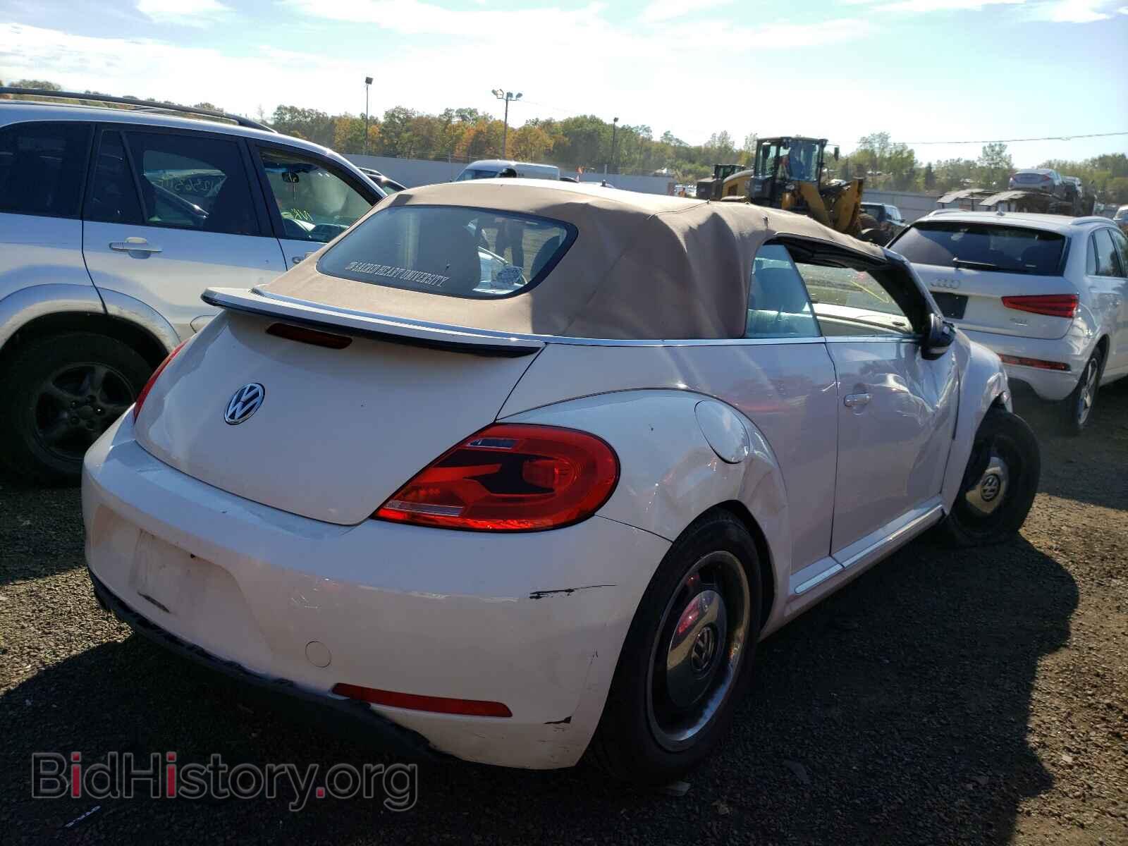 2013 VOLKSWAGEN BEETLE - VIN: 3VW5P7AT9DM810648 - Фото 4