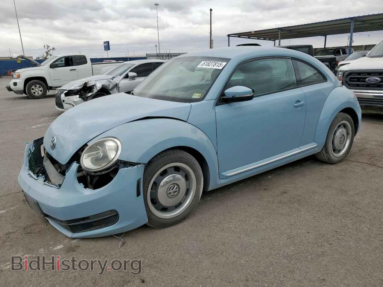 Photo 3VWJP7AT7CM628802 - VOLKSWAGEN BEETLE 2012