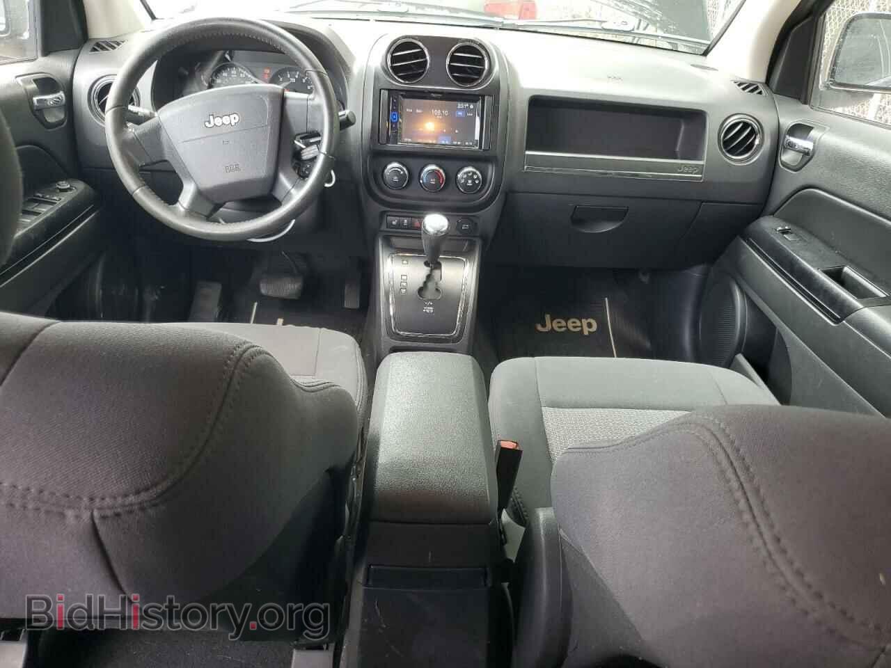 2010 JEEP COMPASS - VIN: 1J4NF1FB3AD652554 - Фото 8