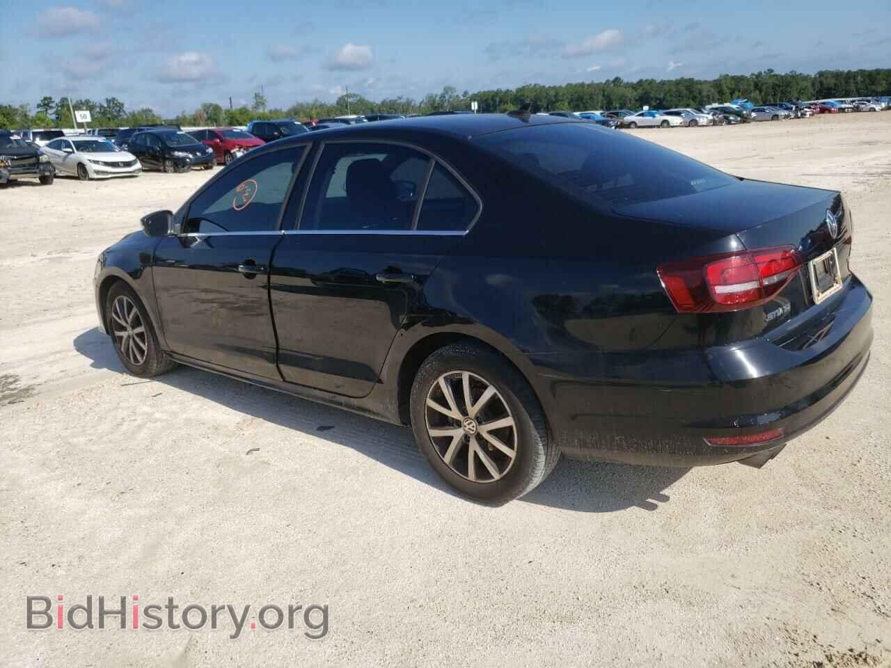 2017 VOLKSWAGEN JETTA - VIN: 3VWDB7AJ2HM237705 - Photo 2
