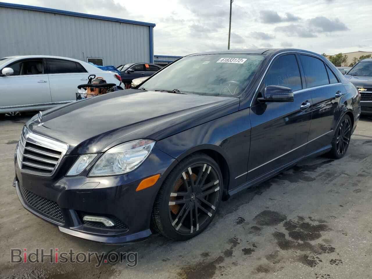 2011 MERCEDES-BENZ E-CLASS - VIN: WDDHF8HB2BA490272 - Фото 2