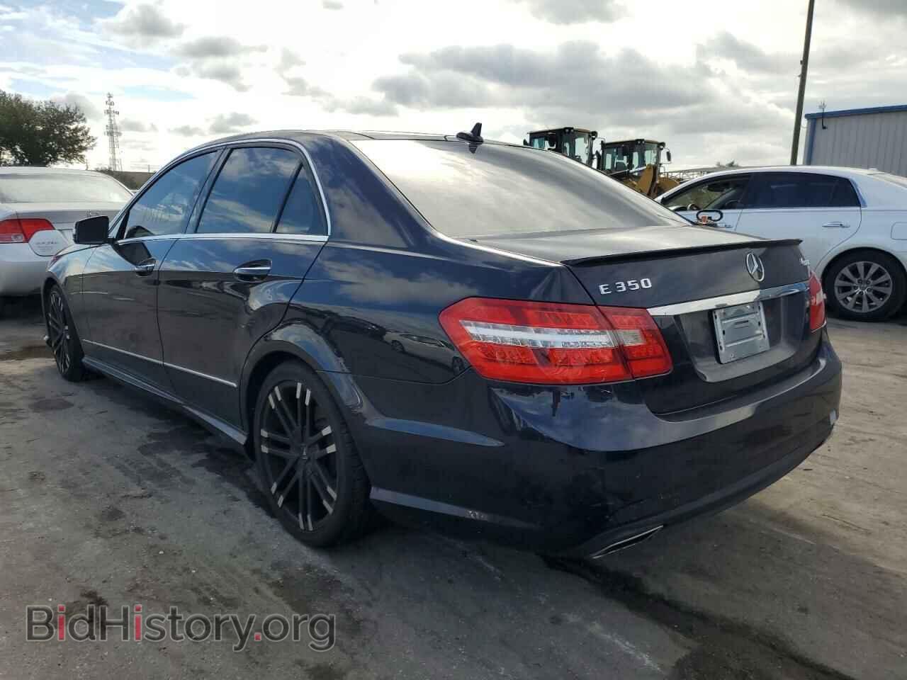2011 MERCEDES-BENZ E-CLASS - VIN: WDDHF8HB2BA490272 - Фото 3
