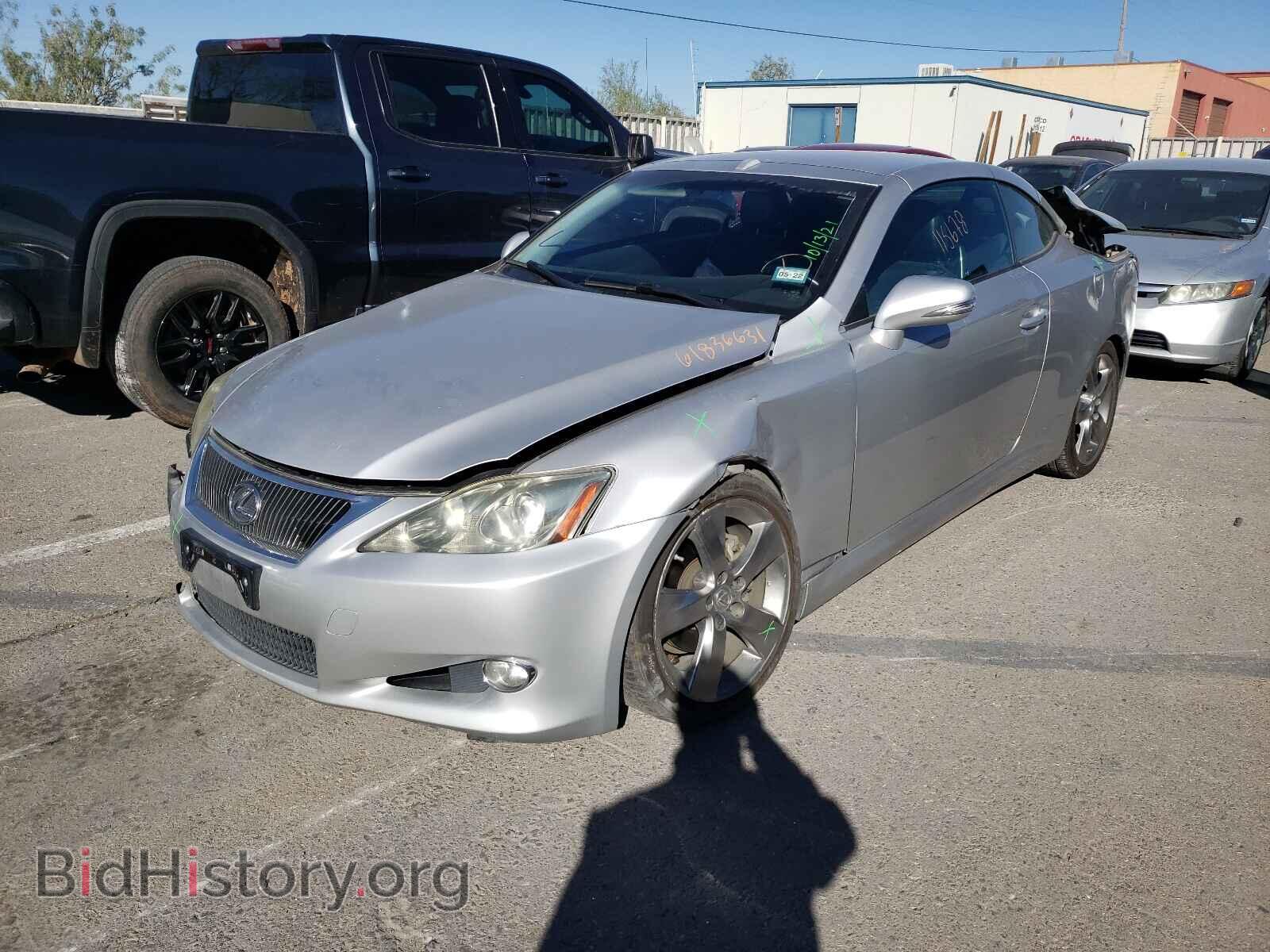 2010 LEXUS IS - VIN: JTHFF2C25A2500533 - Фото 2