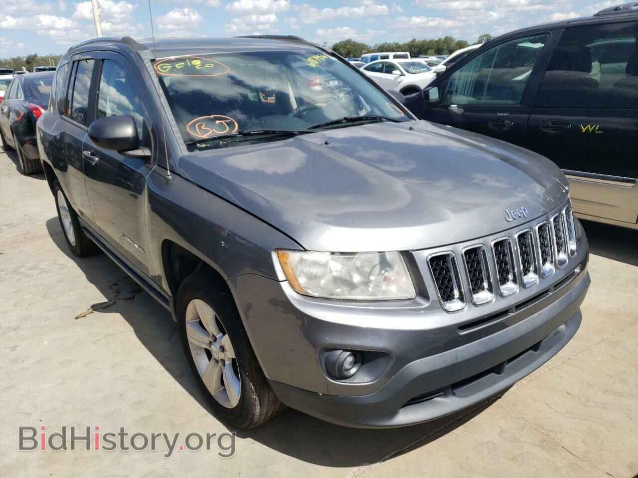Photo 1J4NT1FA9BD267257 - JEEP COMPASS 2011