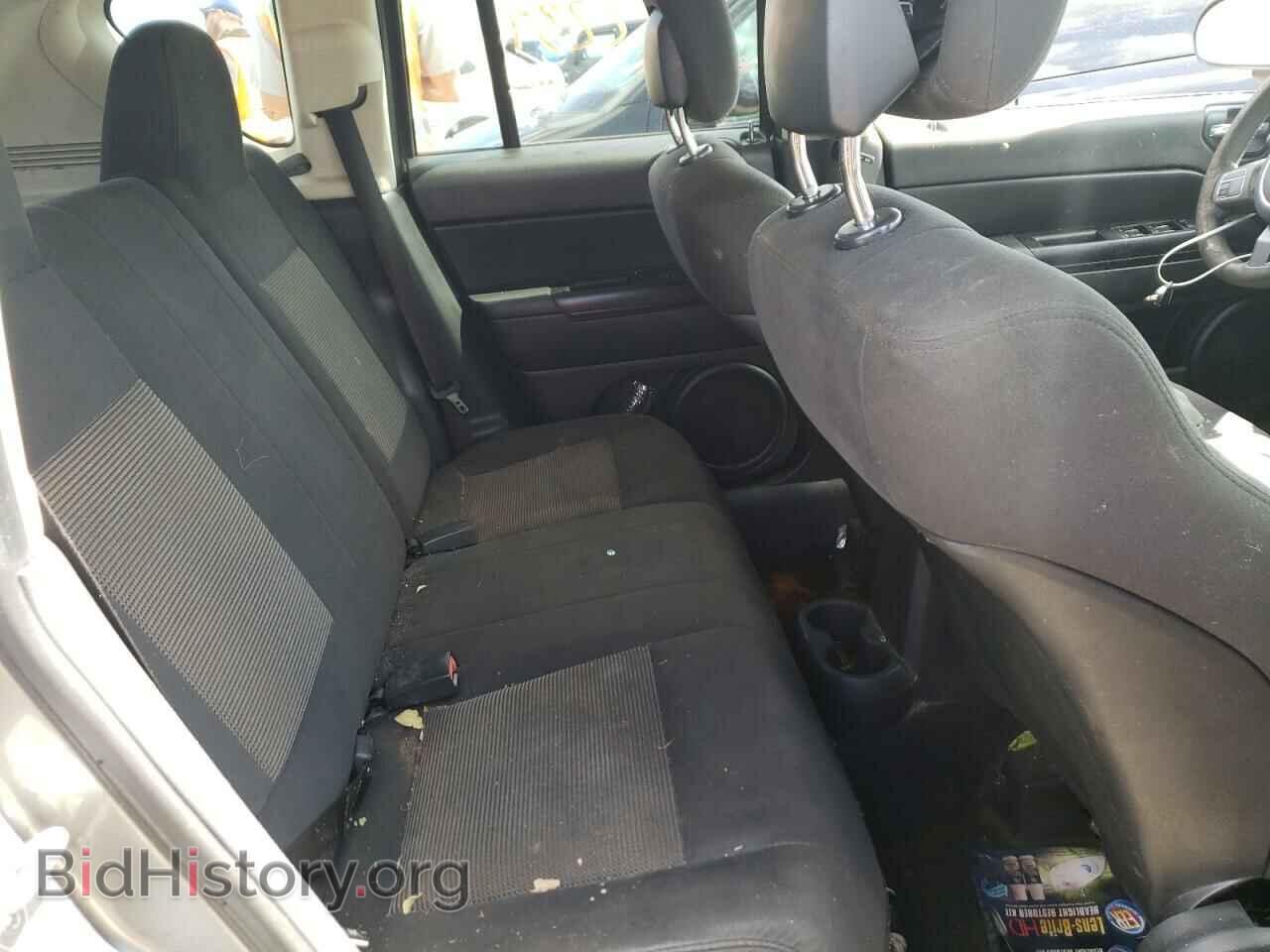 2011 JEEP COMPASS - VIN: 1J4NT1FA9BD267257 - Photo 6