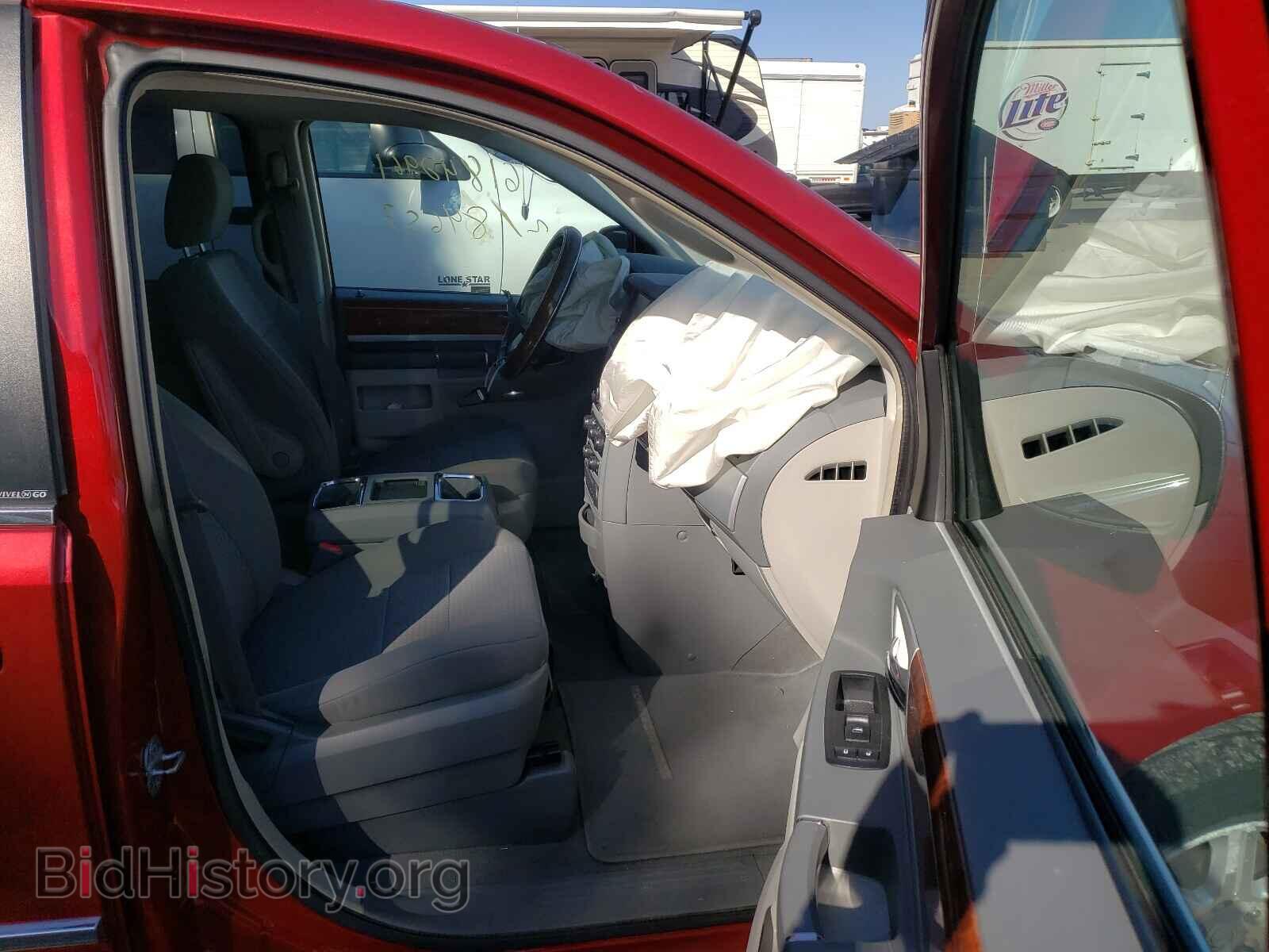 2009 CHRYSLER MINIVAN - VIN: 2A8HR54119R567726 - Фото 5