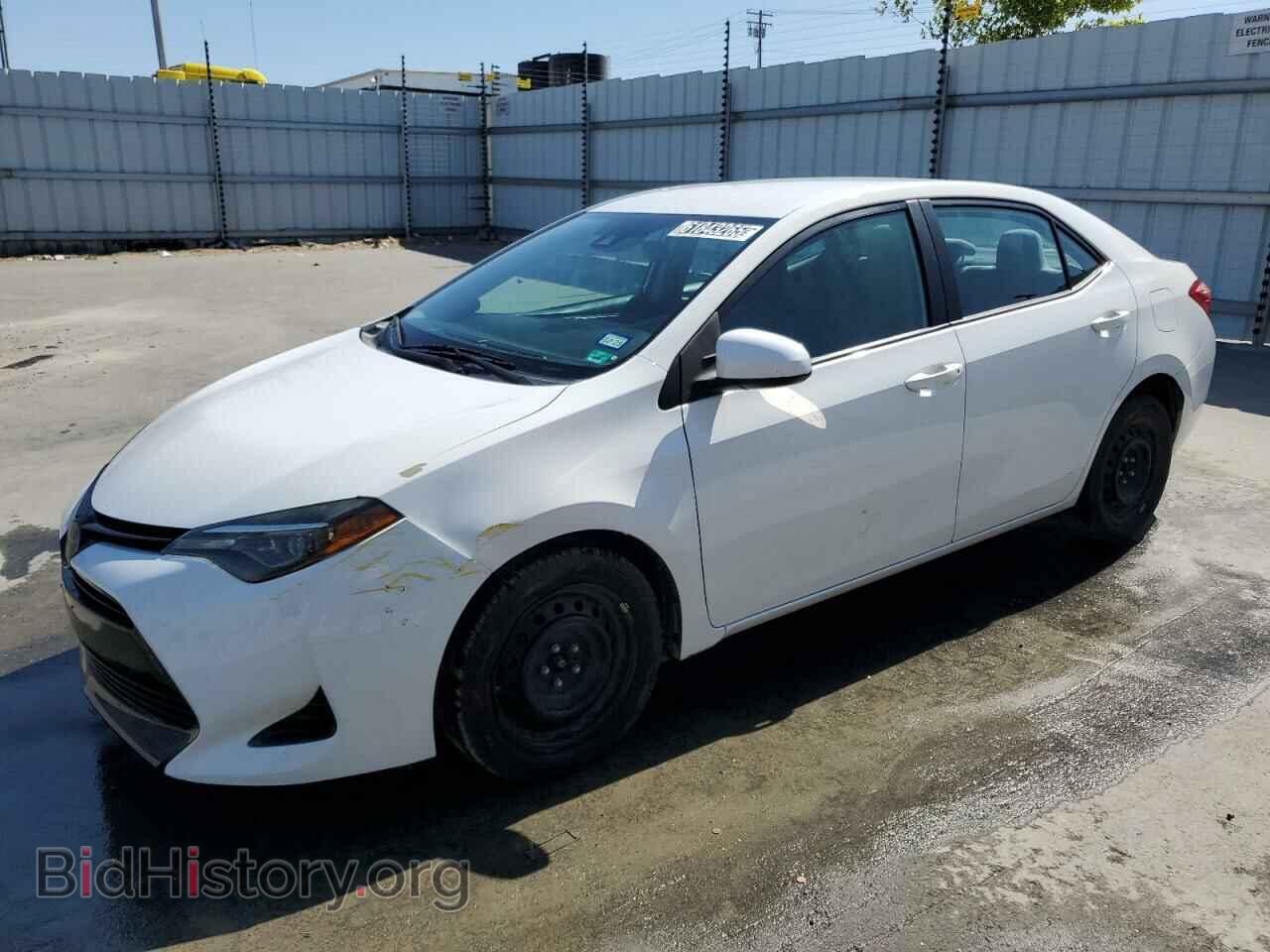 Фотография 5YFBURHE7JP844870 - TOYOTA COROLLA 2018