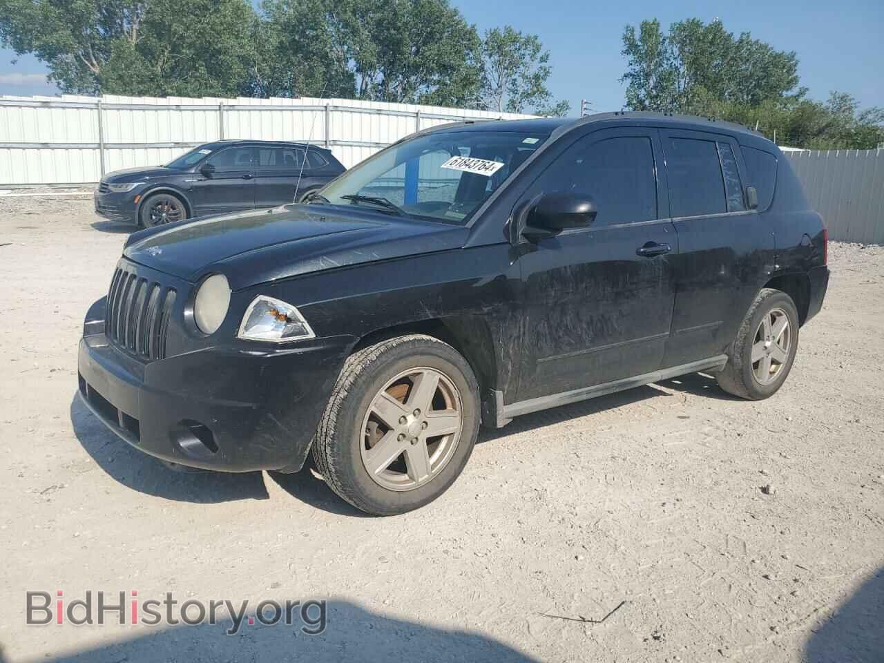 Photo 1J4NF4FB5AD584789 - JEEP COMPASS 2010