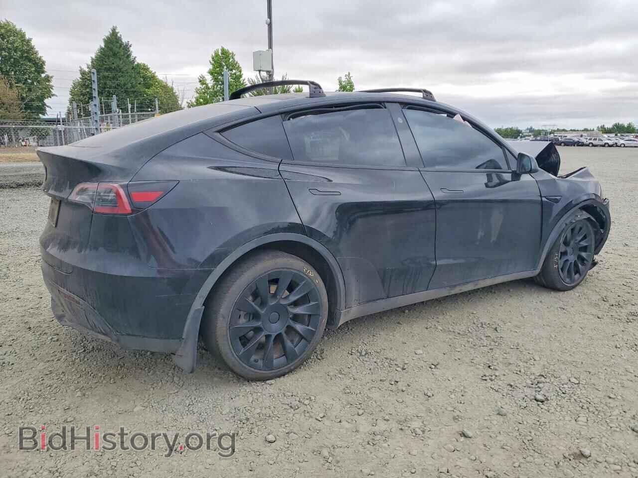 2024 TESLA MODEL Y - VIN: 7SAYGDED9RF184437 - Фото 3