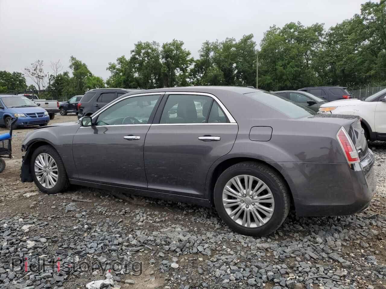 2013 CHRYSLER 300 - VIN: 2C3CCAKG5DH683064 - Фото 2