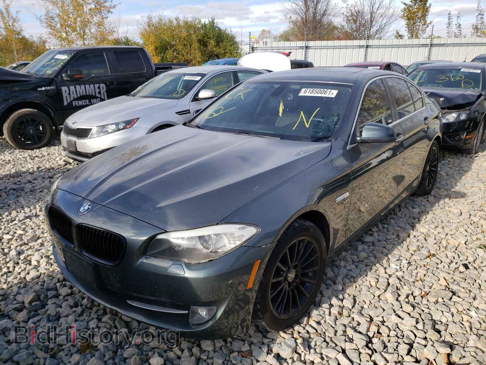2011 BMW 5 SERIES - VIN: WBAFU7C50BC439762 - Фото 2
