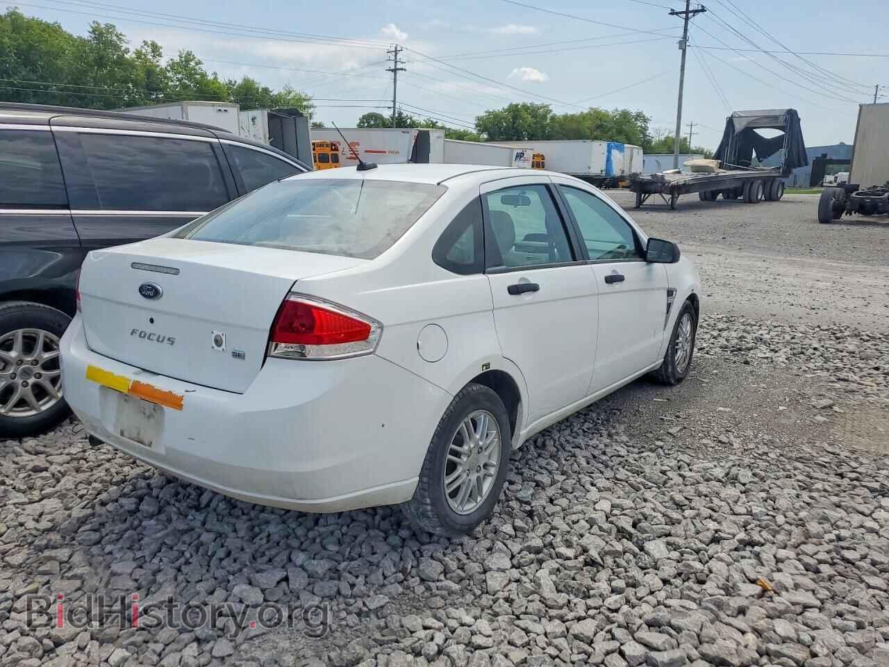 2008 FORD FOCUS - VIN: 1FAHP35N18W182665 - Photo 3