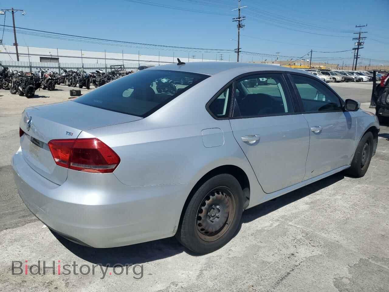 2014 VOLKSWAGEN PASSAT - VIN: 1VWAT7A3XEC085719 - Фото 3