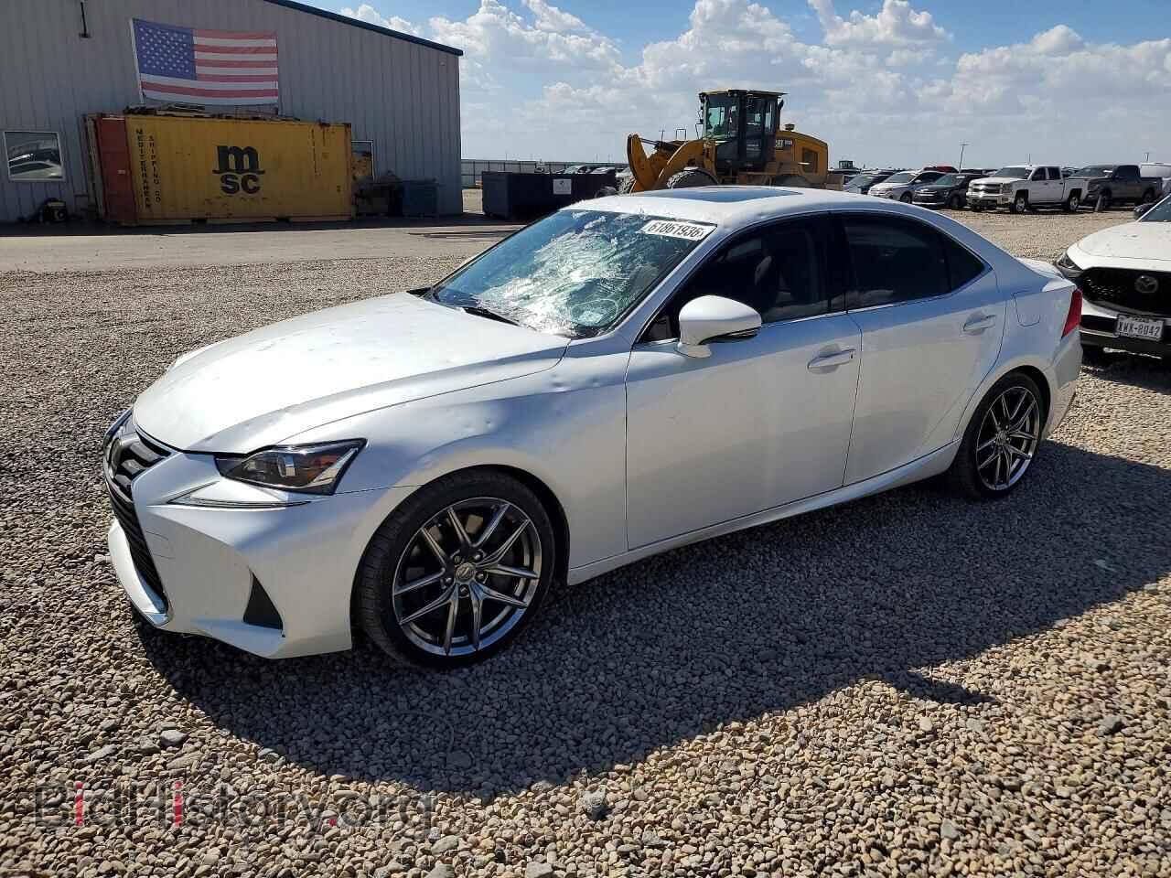 Фотография JTHBA1D20H5052166 - LEXUS IS 2017
