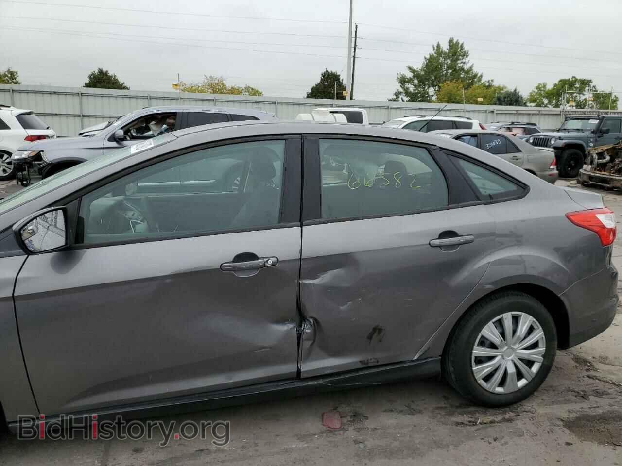 2012 FORD FOCUS - VIN: 1FAHP3F27CL146932 - Фото 9
