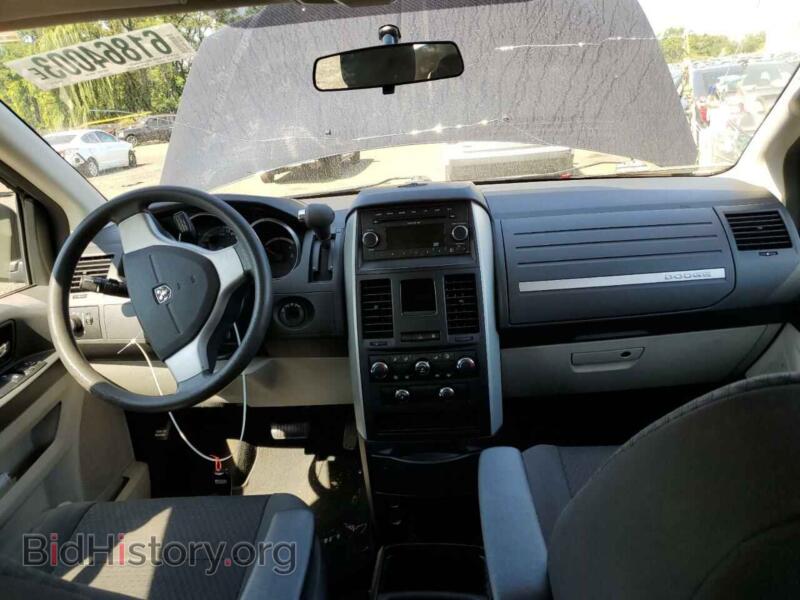 2010 Dodge CARAVAN (VIN 2D4RN4DE3AR356510) — фото 8 из 13