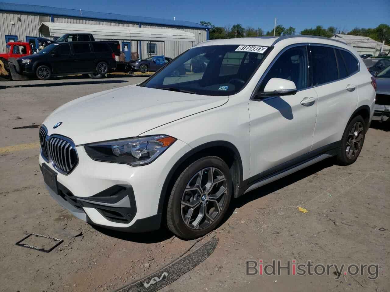 Фотография WBXJG9C04M5T96624 - BMW X1 2021