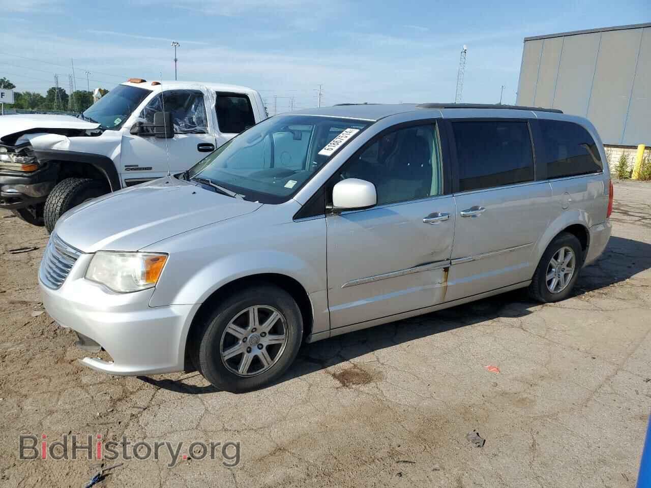 Photo 2A4RR5DG2BR782399 - CHRYSLER MINIVAN 2011