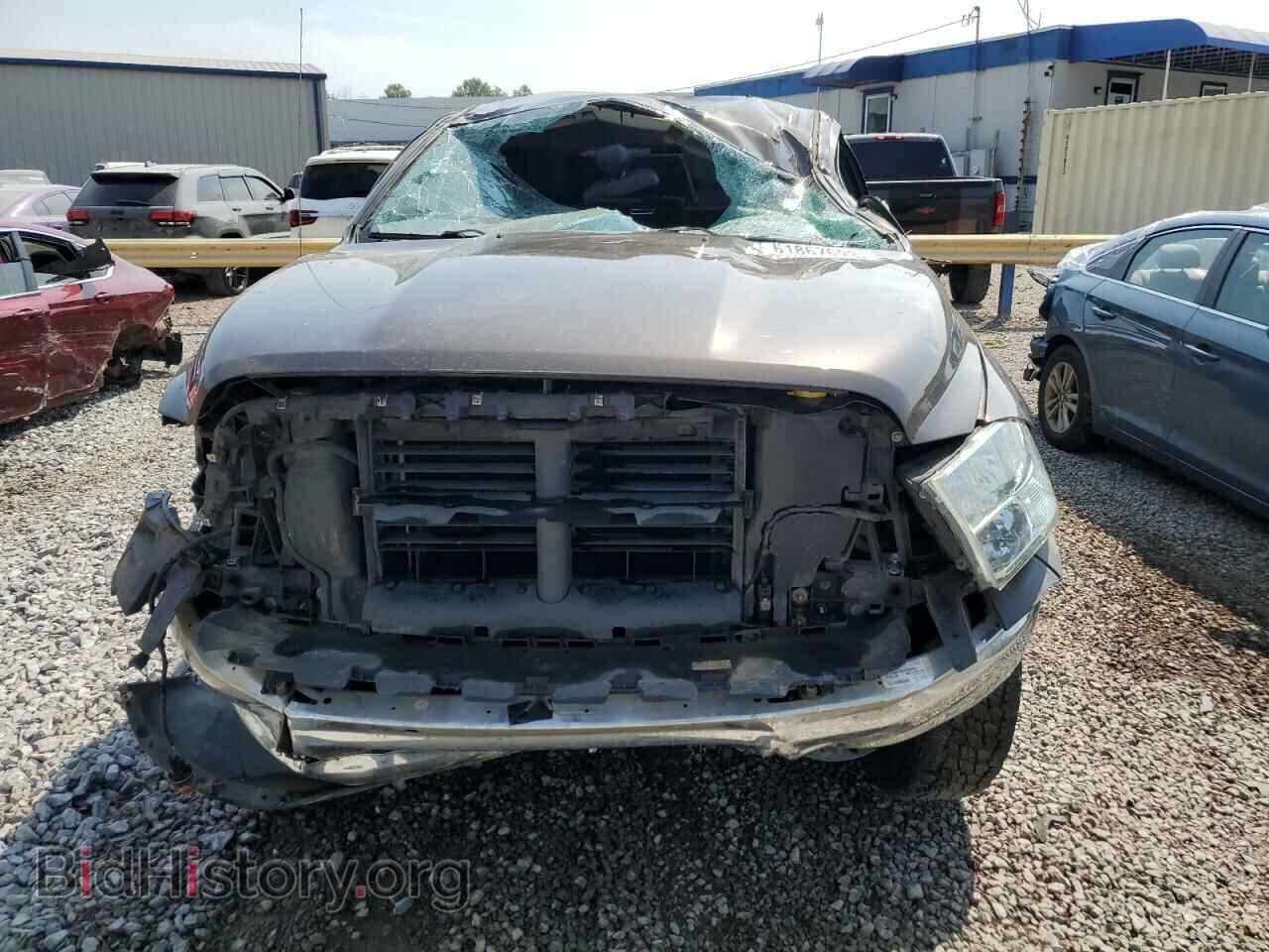 2018 RAM 1500 - VIN: 1C6RR7FG1JS208976 - Photo 5