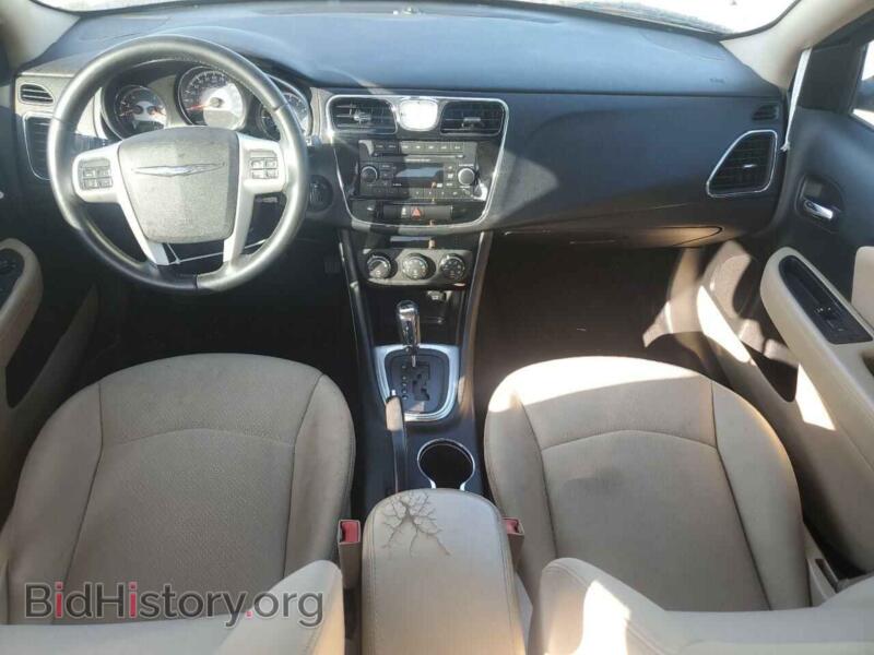 2013 Chrysler 200 (VIN 1C3CCBBBXDN542217) — фото 8 из 14